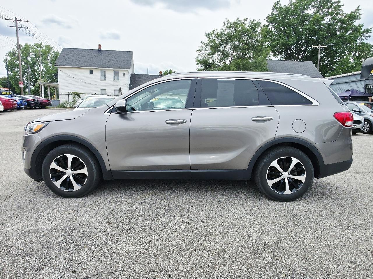 Kia Sorento EX V6 2WD 2016