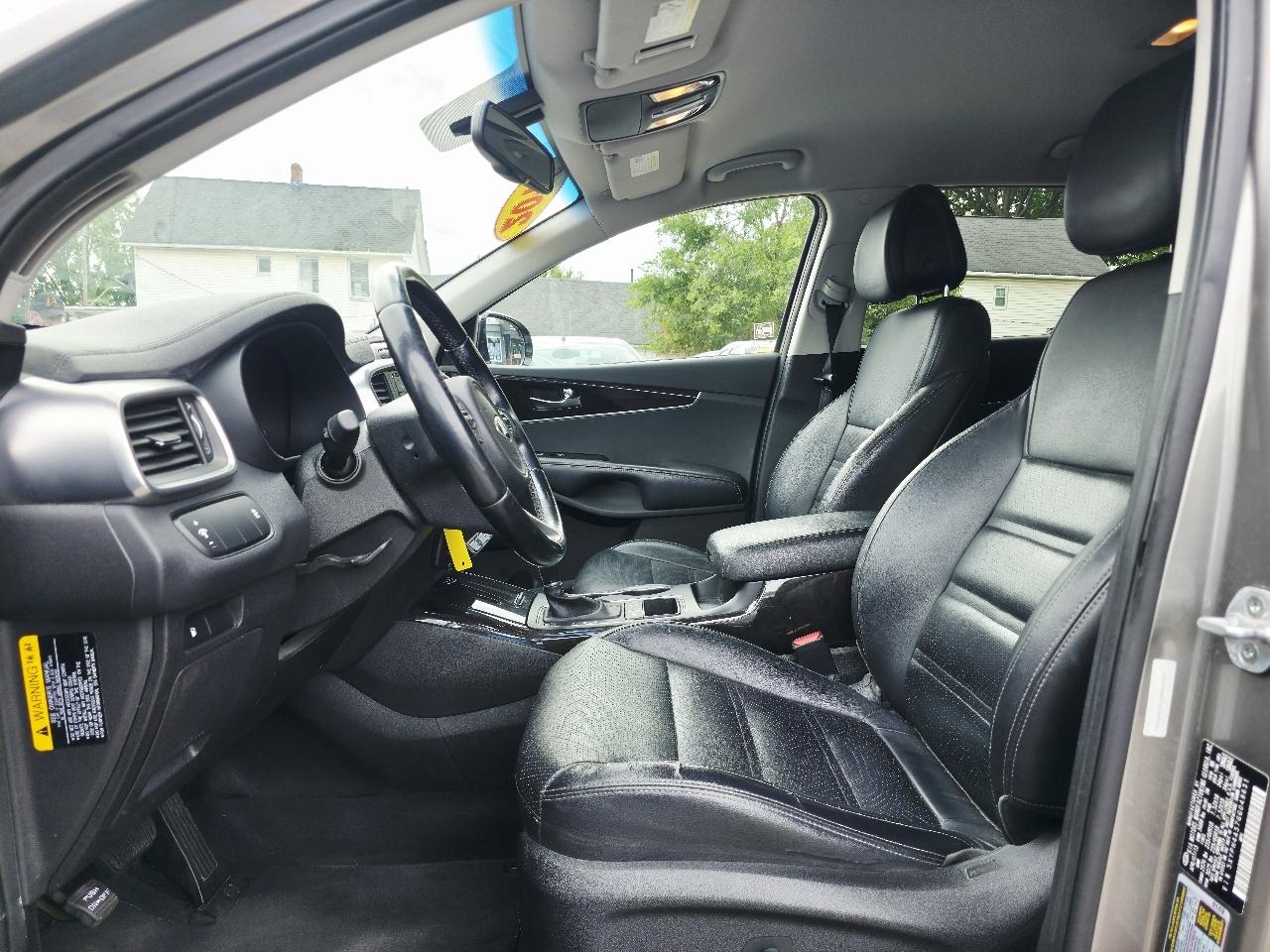Kia Sorento EX V6 2WD 2016
