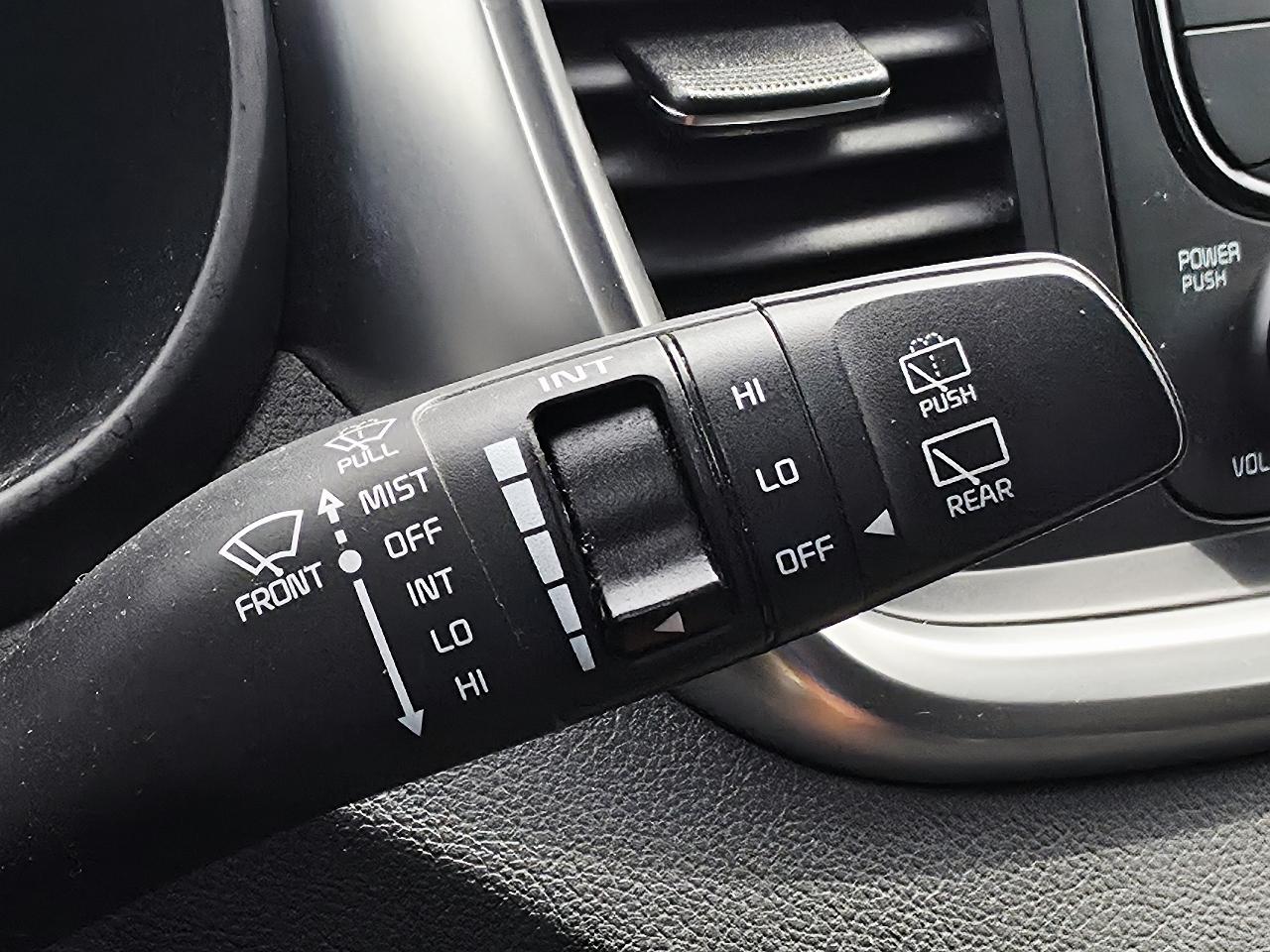 Kia Sorento EX V6 2WD 2016