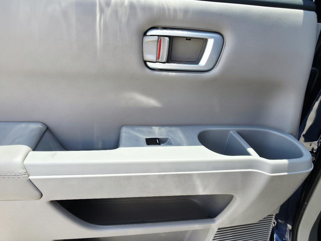 Honda Pilot Touring 4WD 5-Spd AT with DVD 2013