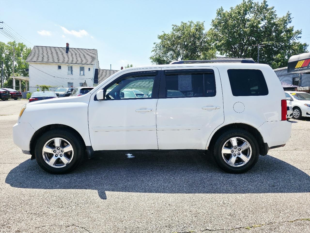 Honda Pilot EX-L 4WD 5-Spd AT with Navigation 2011