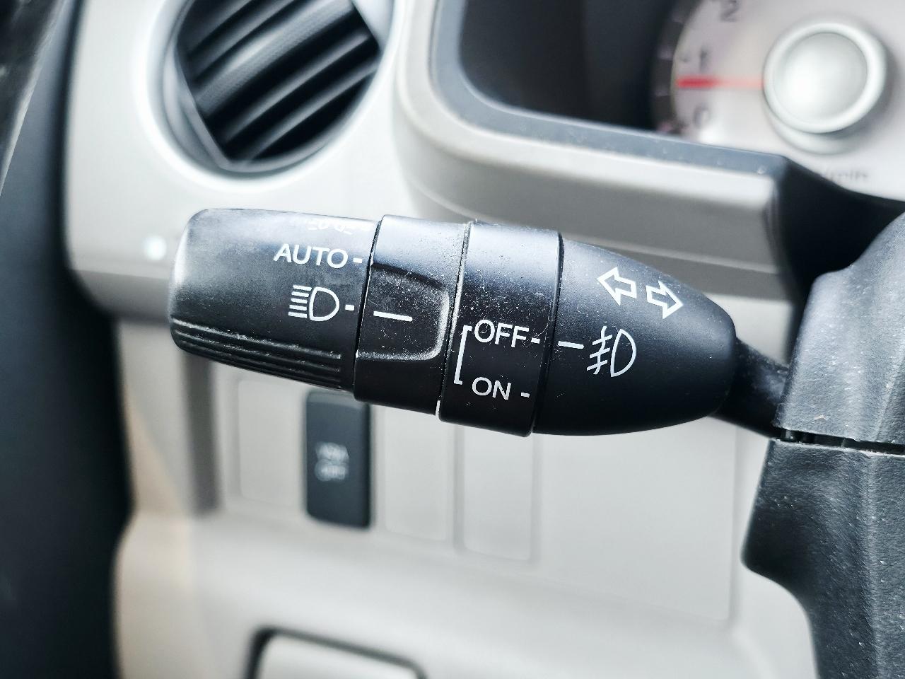 Honda Pilot EX-L 4WD 5-Spd AT with Navigation 2011