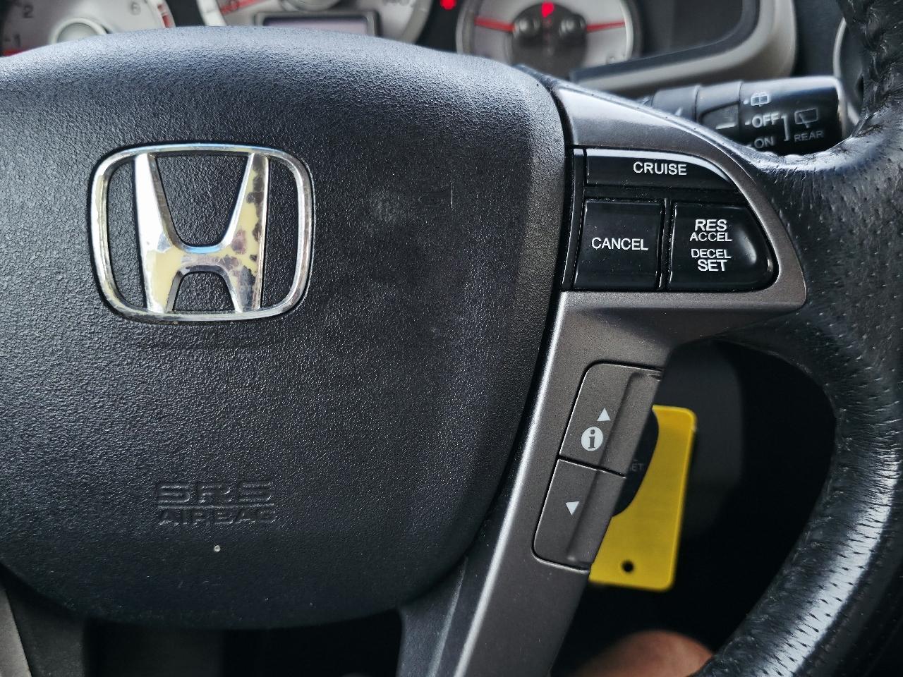 Honda Pilot EX-L 4WD 5-Spd AT with Navigation 2011