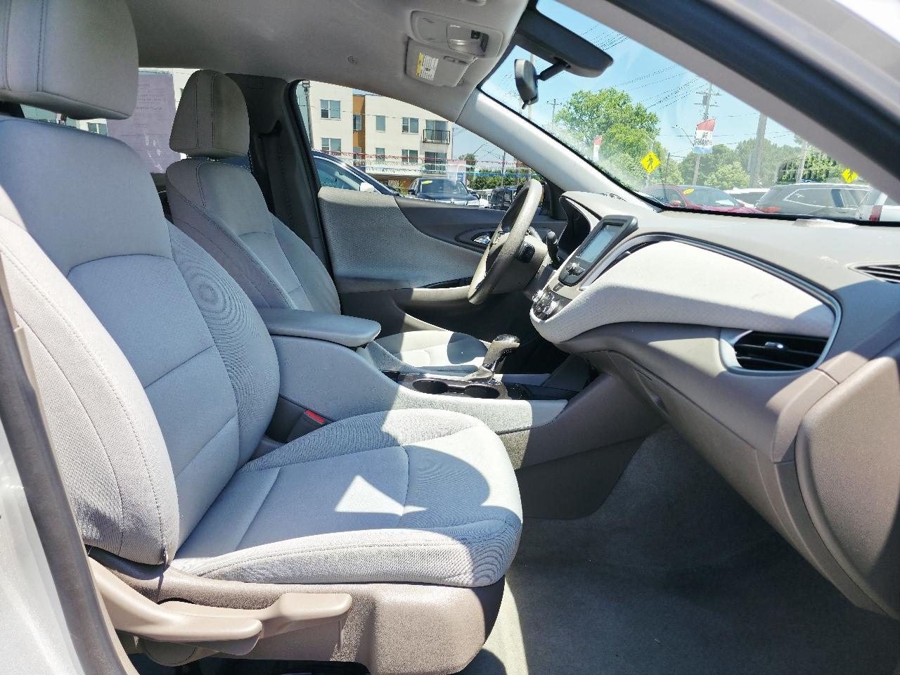 Chevrolet Malibu LS 2016