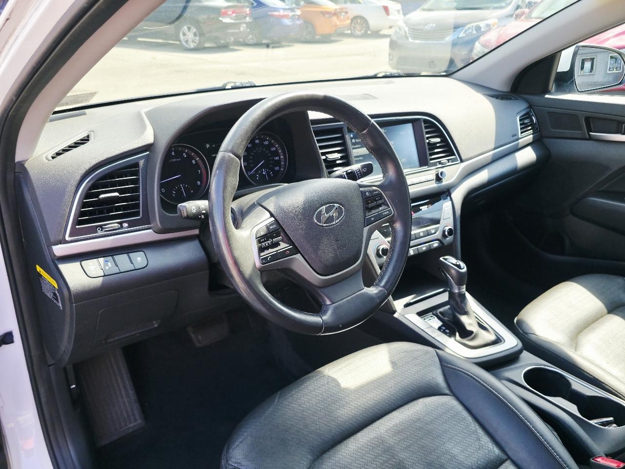 Hyundai Elantra Value Edition 6A 2017