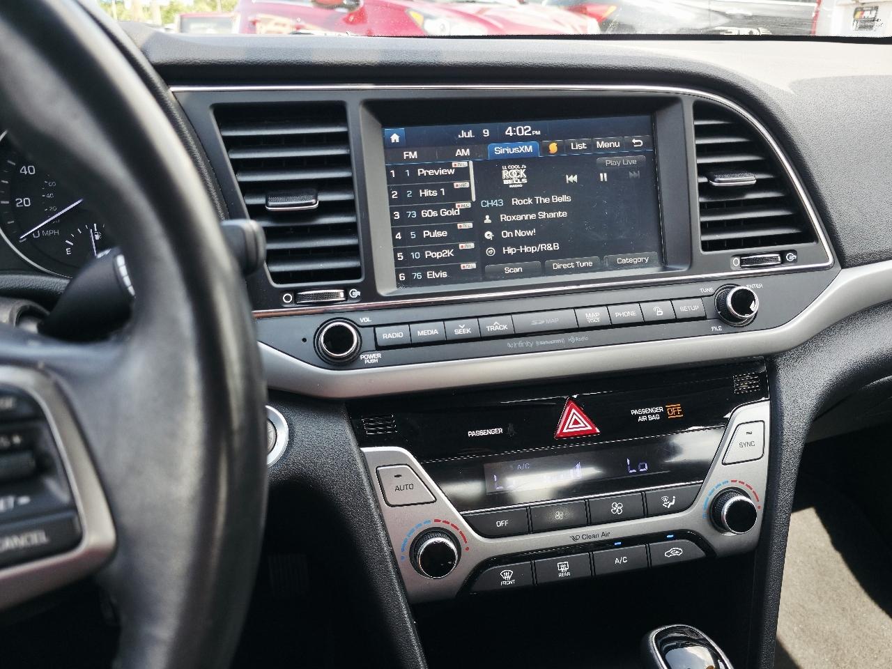 Hyundai Elantra Value Edition 6A 2017