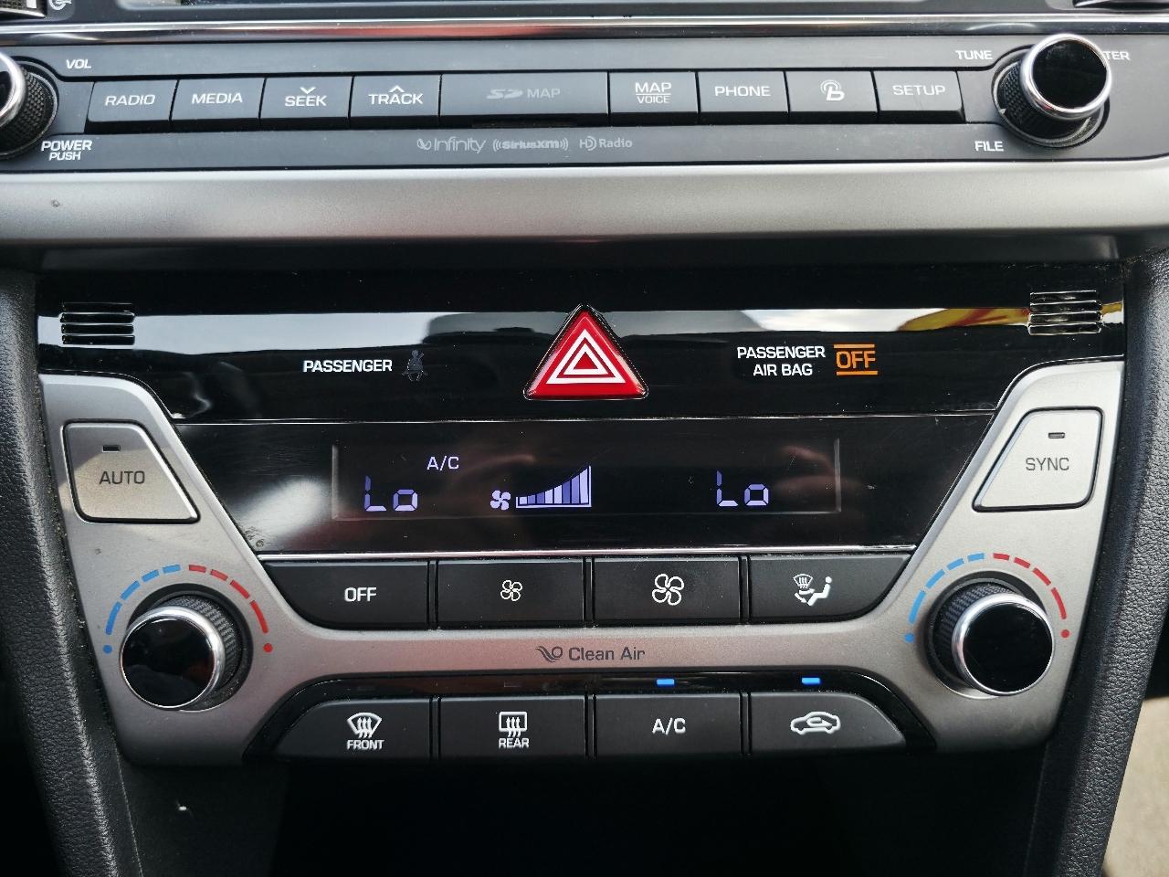 Hyundai Elantra Value Edition 6A 2017