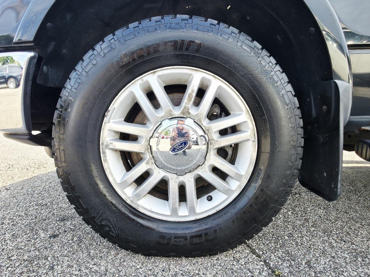 Ford F-150 XL SuperCrew 5.5-ft. Bed 4WD 2010