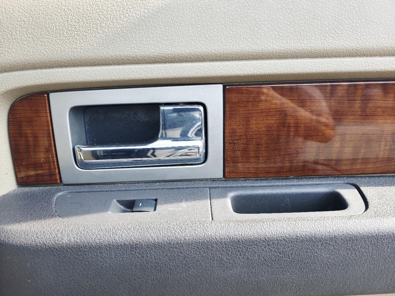Ford F-150 XL SuperCrew 5.5-ft. Bed 4WD 2010