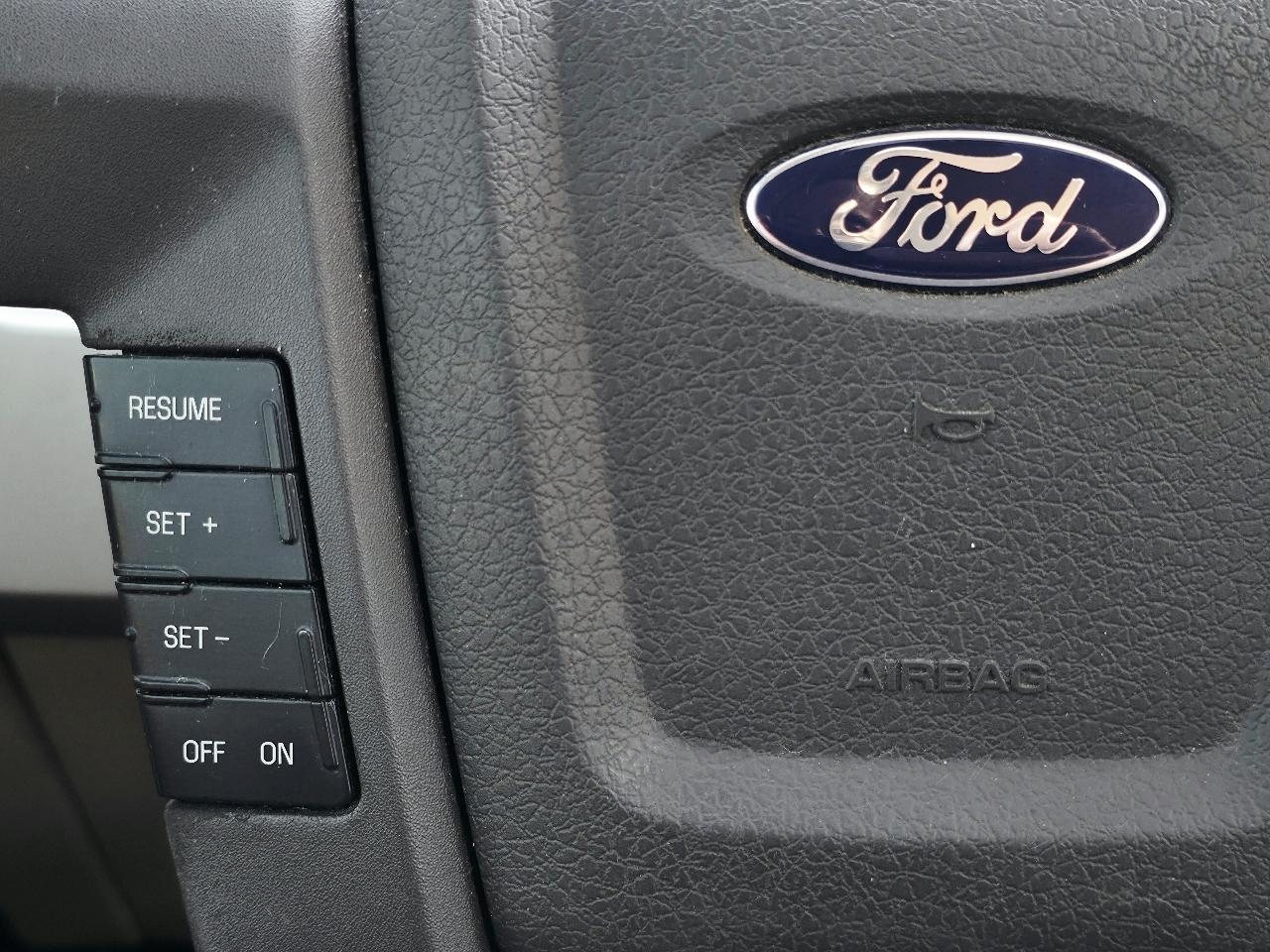 Ford F-150 XL SuperCrew 5.5-ft. Bed 4WD 2010