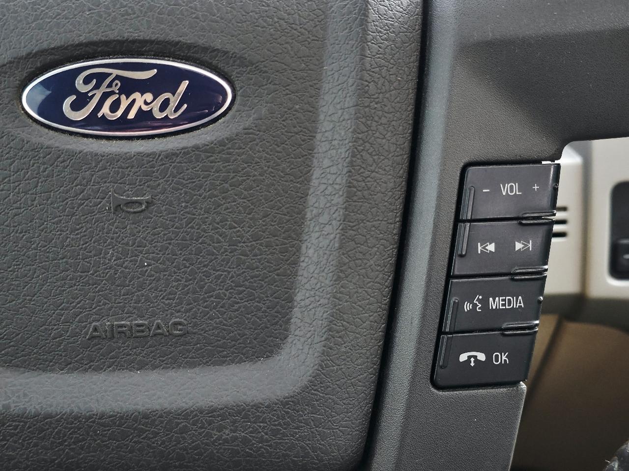 Ford F-150 XL SuperCrew 5.5-ft. Bed 4WD 2010