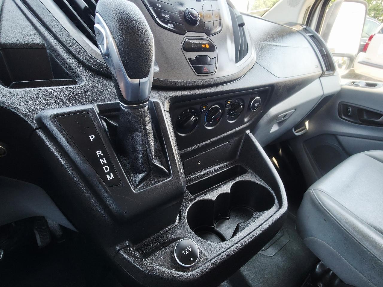 Ford Transit 250 Van Med. Roof w/Sliding Pass. 148-in. WB 2018