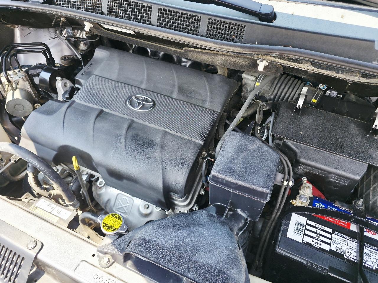 Toyota Sienna XLE FWD 8-Passenger V6 2015