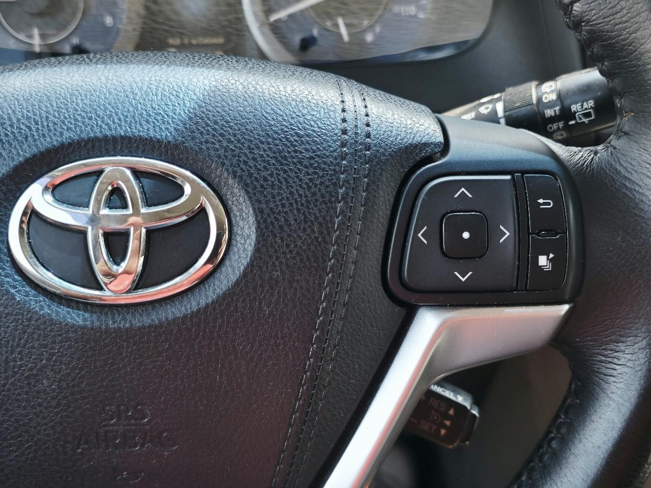 Toyota Sienna XLE FWD 8-Passenger V6 2015