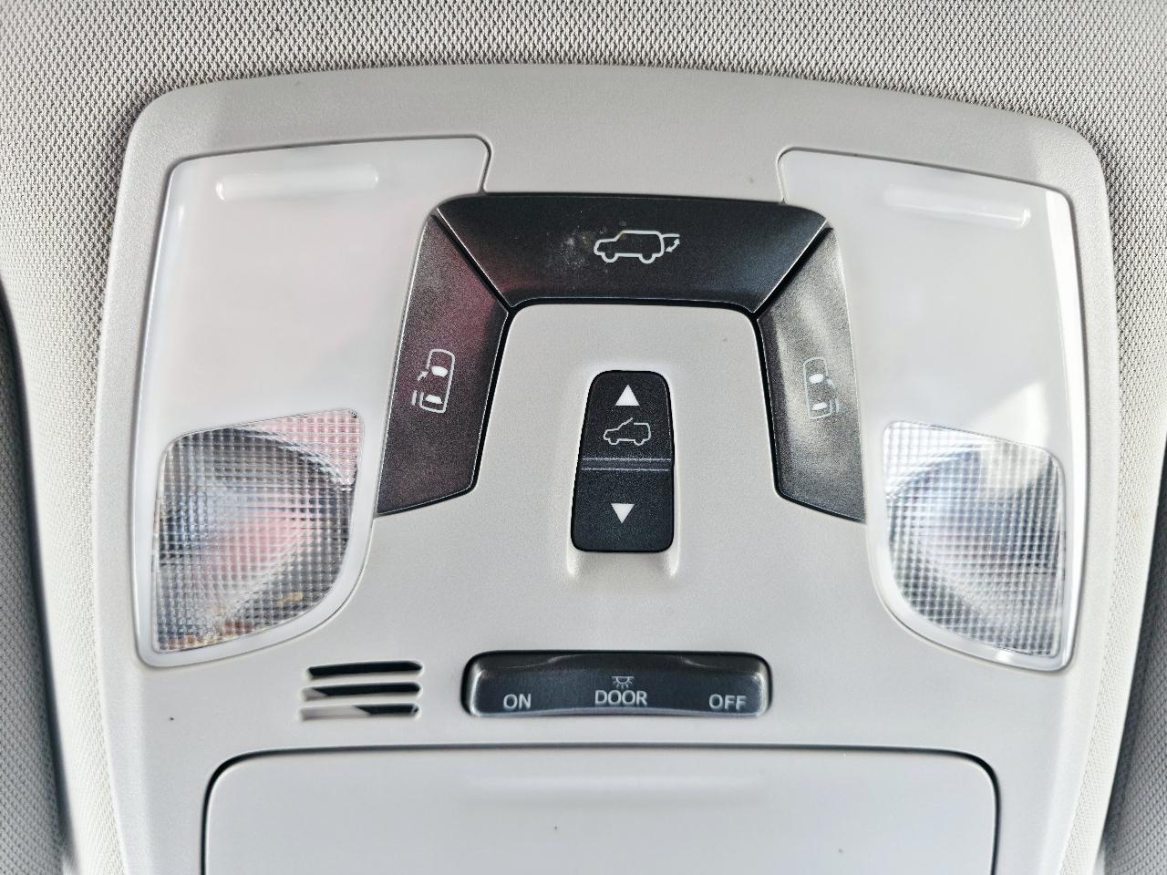 Toyota Sienna XLE FWD 8-Passenger V6 2015