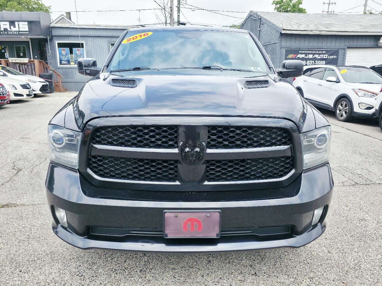 RAM 1500 Sport Crew Cab SWB 4WD 2016