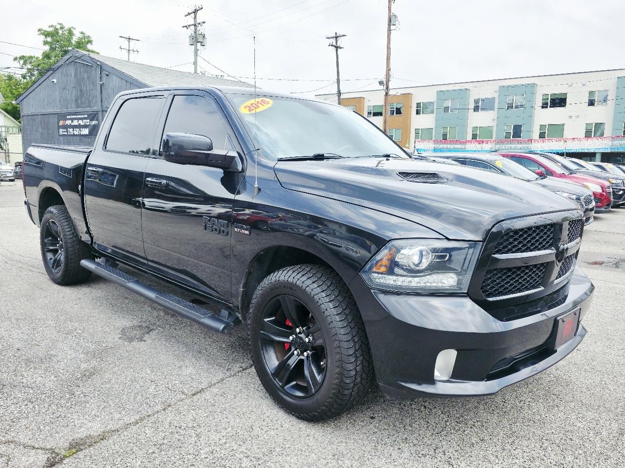 RAM 1500 Sport Crew Cab SWB 4WD 2016