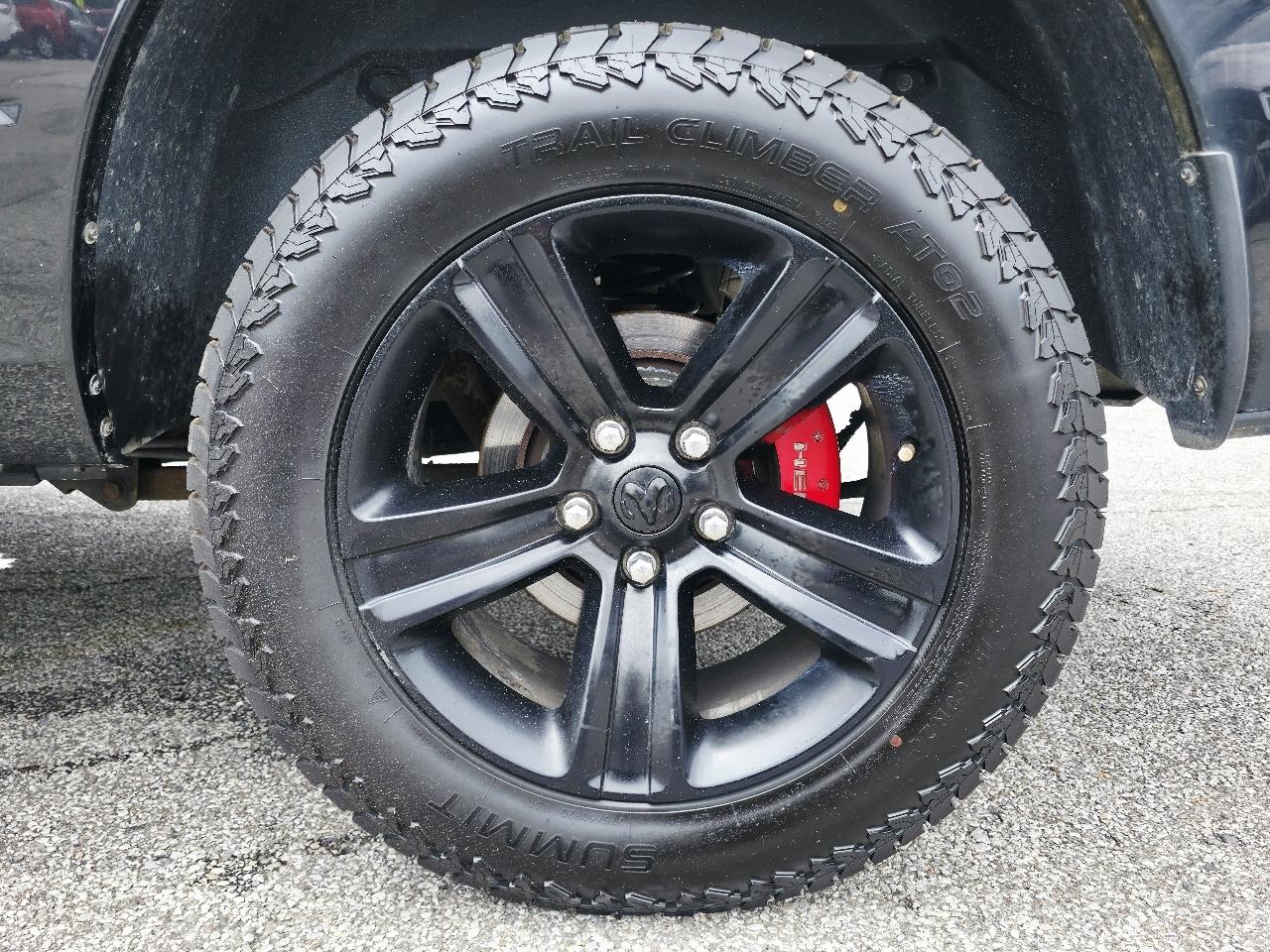 RAM 1500 Sport Crew Cab SWB 4WD 2016
