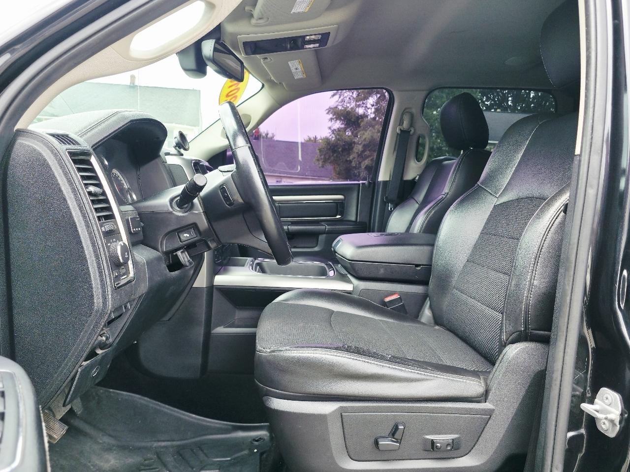 RAM 1500 Sport Crew Cab SWB 4WD 2016