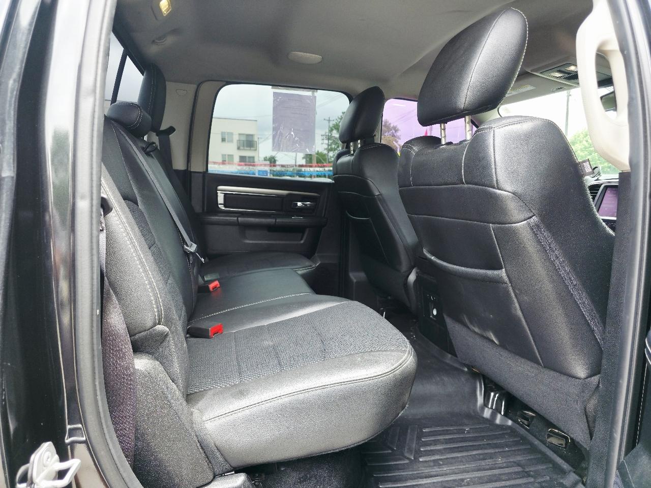 RAM 1500 Sport Crew Cab SWB 4WD 2016