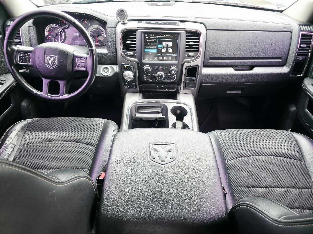 RAM 1500 Sport Crew Cab SWB 4WD 2016