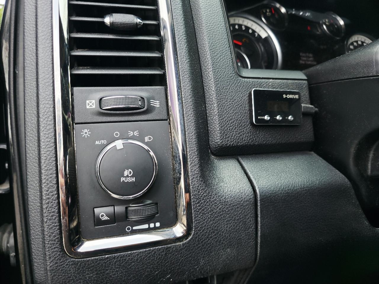 RAM 1500 Sport Crew Cab SWB 4WD 2016