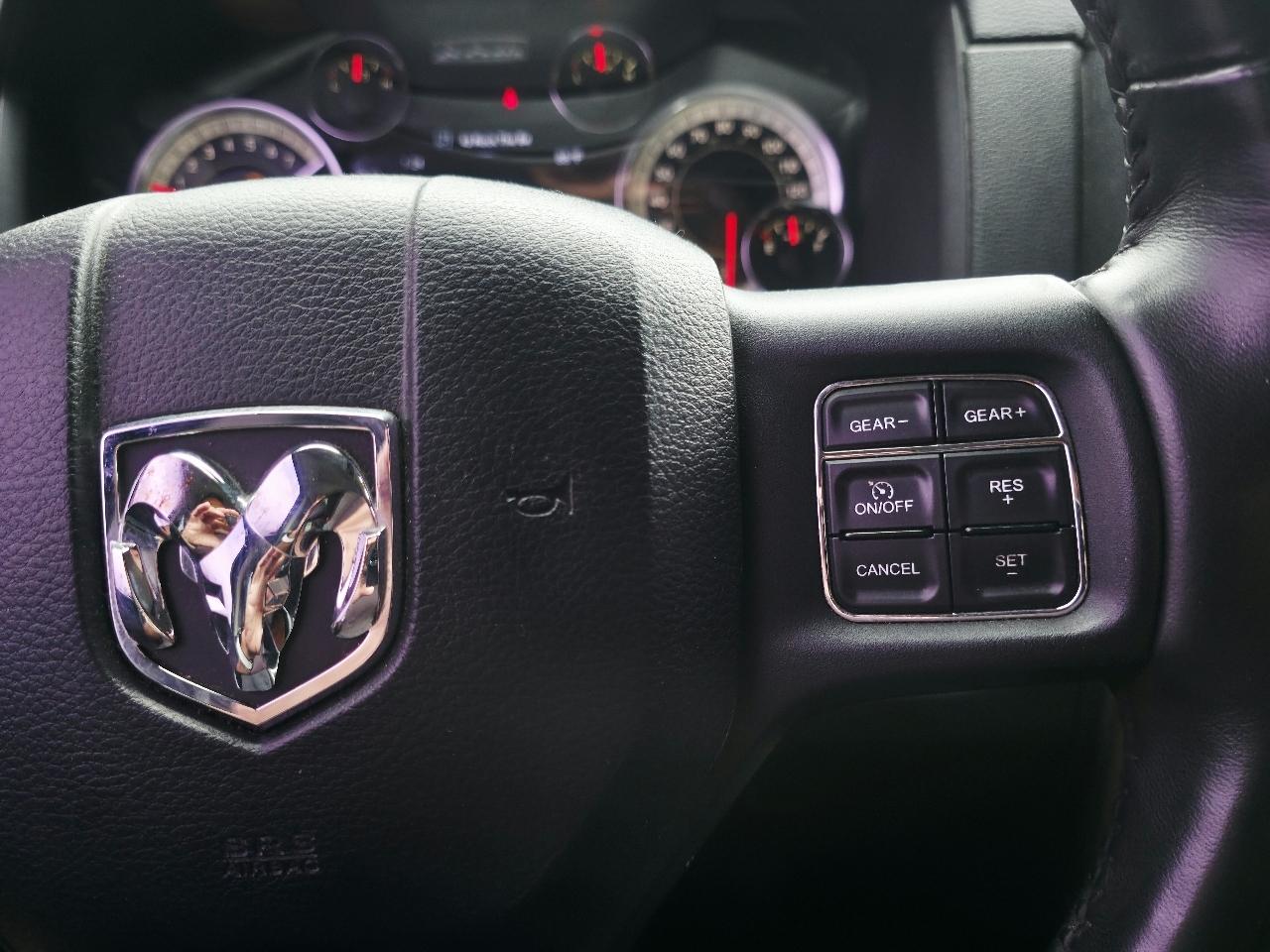 RAM 1500 Sport Crew Cab SWB 4WD 2016
