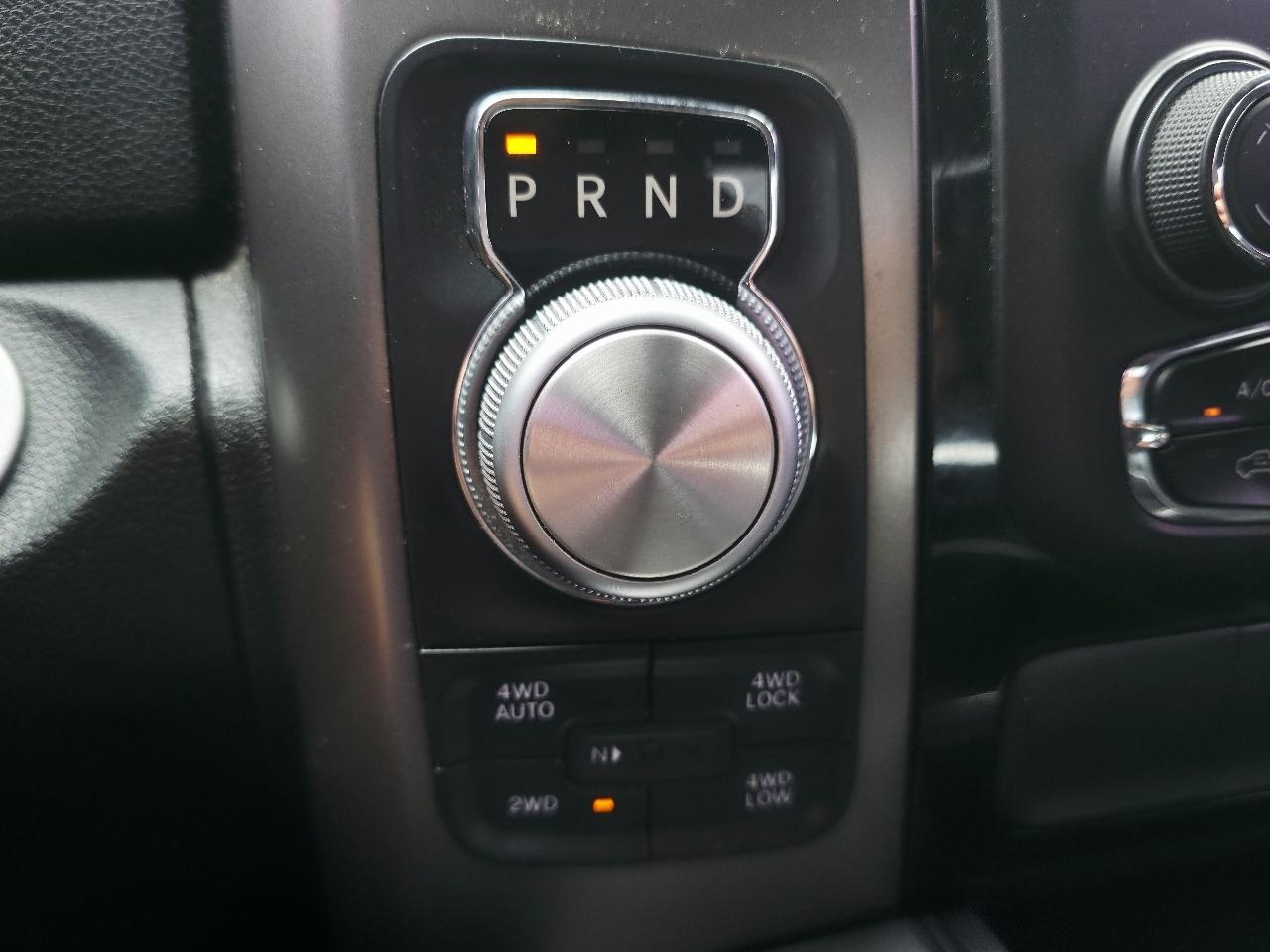 RAM 1500 Sport Crew Cab SWB 4WD 2016