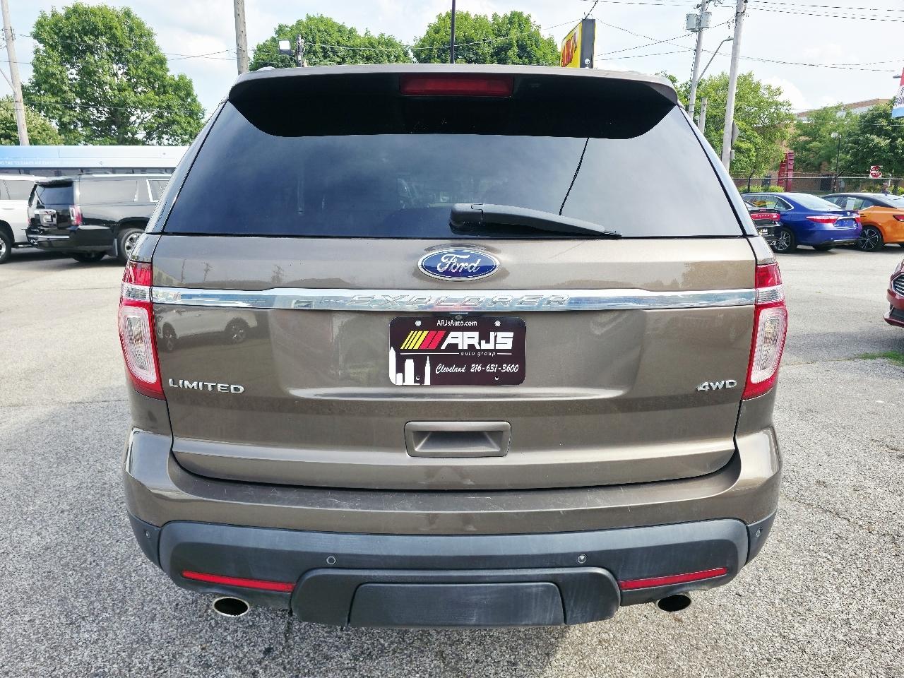 Ford Explorer Limited 4WD 2015