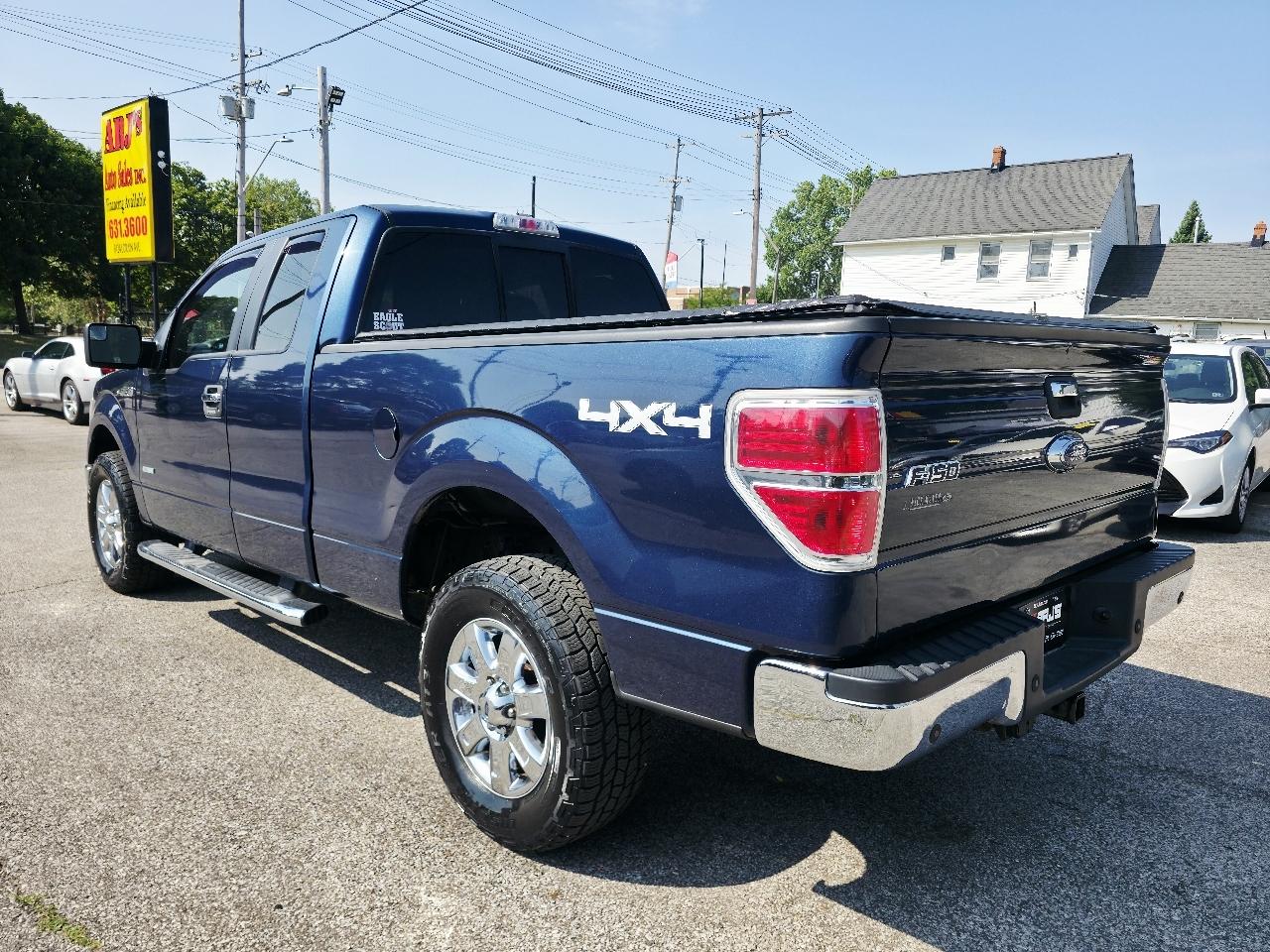 Ford F-150 XL SuperCab 8-ft. Bed 4WD 2014