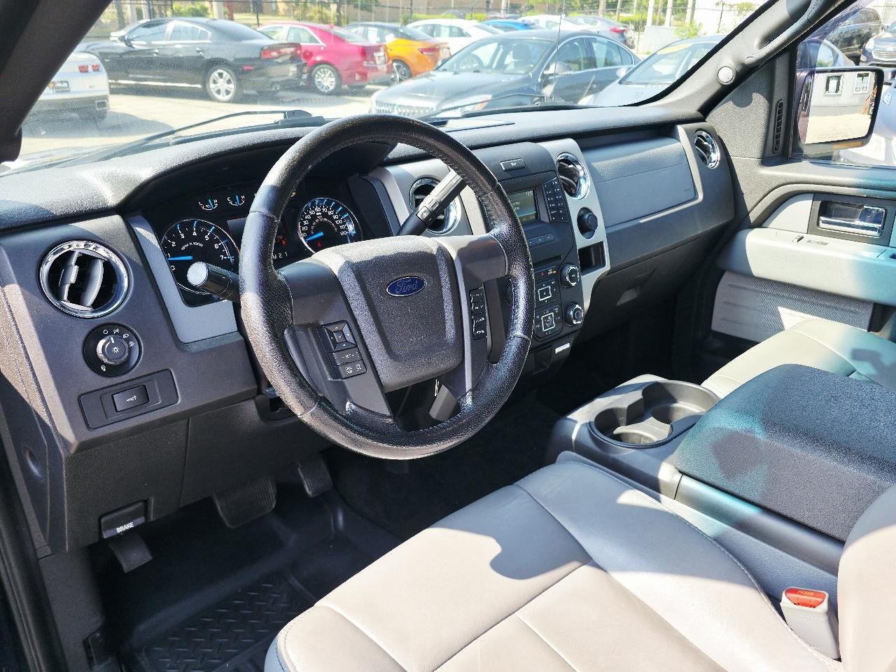 Ford F-150 XL SuperCab 8-ft. Bed 4WD 2014