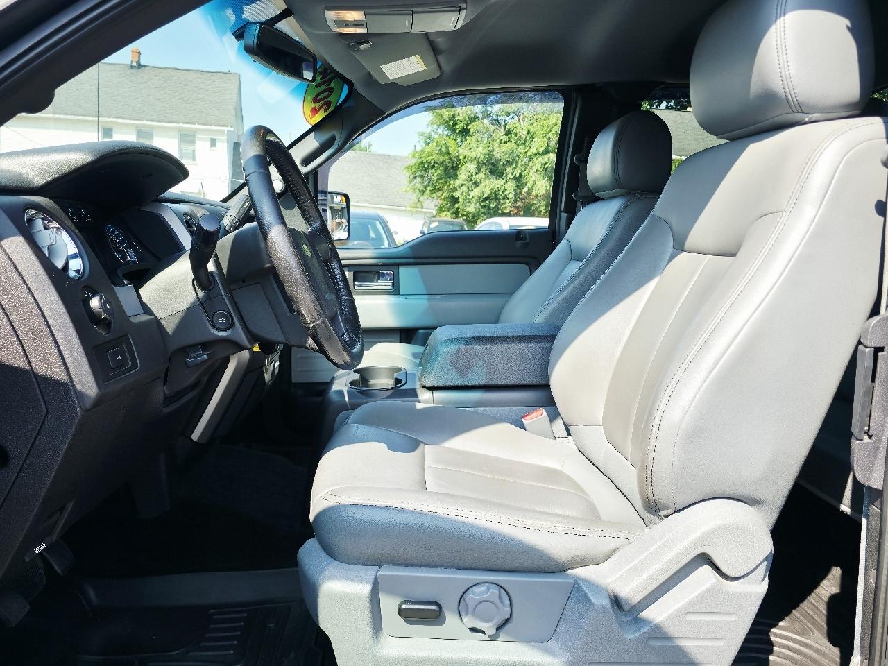 Ford F-150 XL SuperCab 8-ft. Bed 4WD 2014