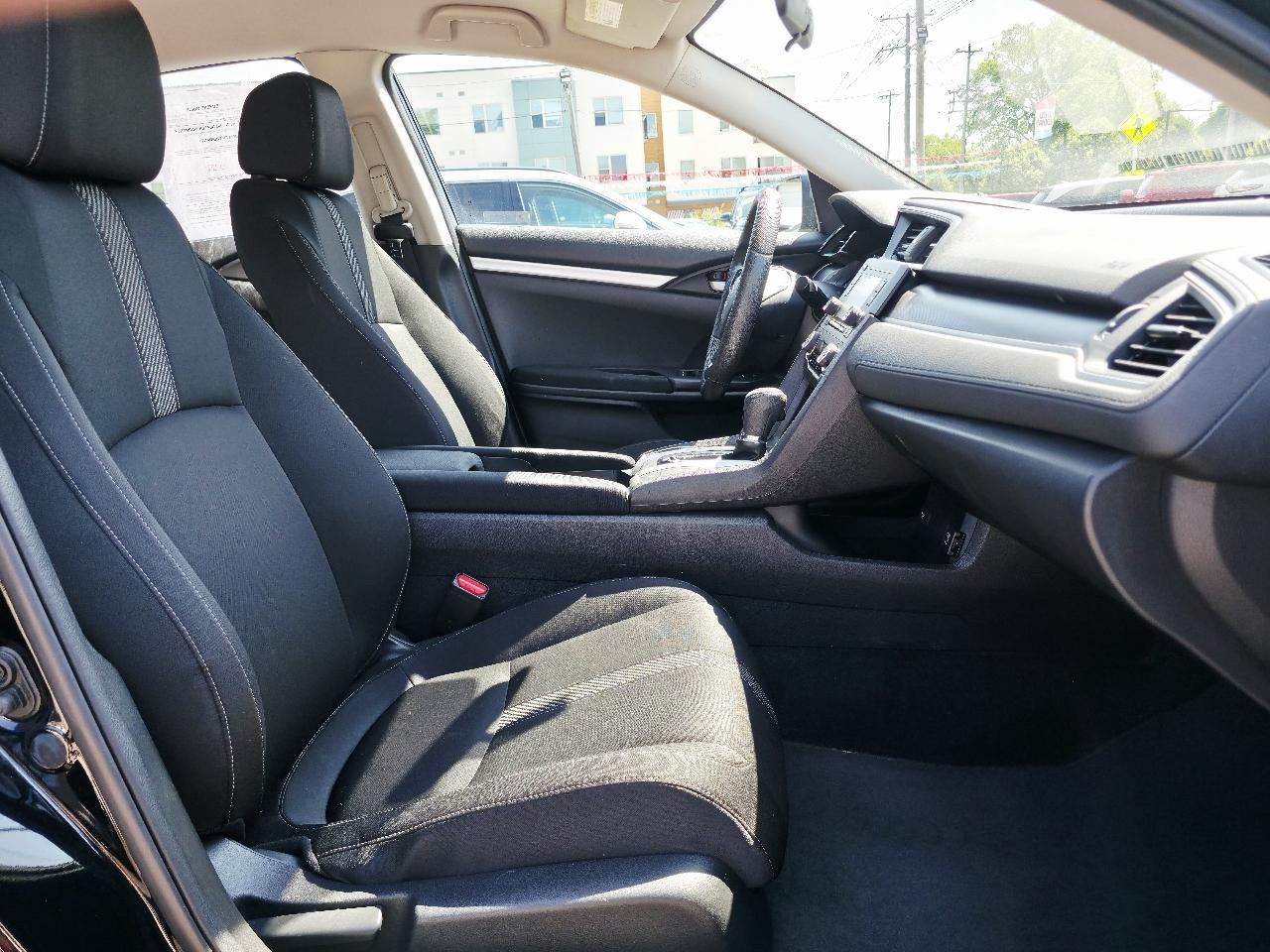 Honda Civic LX Sedan CVT 2017