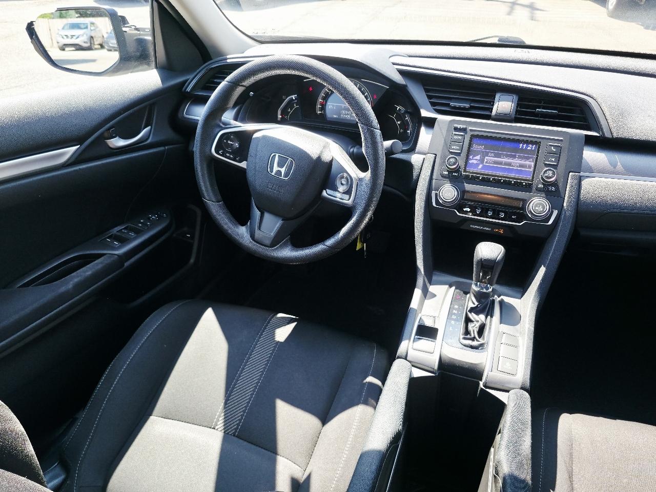 Honda Civic LX Sedan CVT 2017