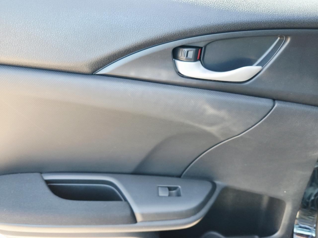 Honda Civic LX Sedan CVT 2017
