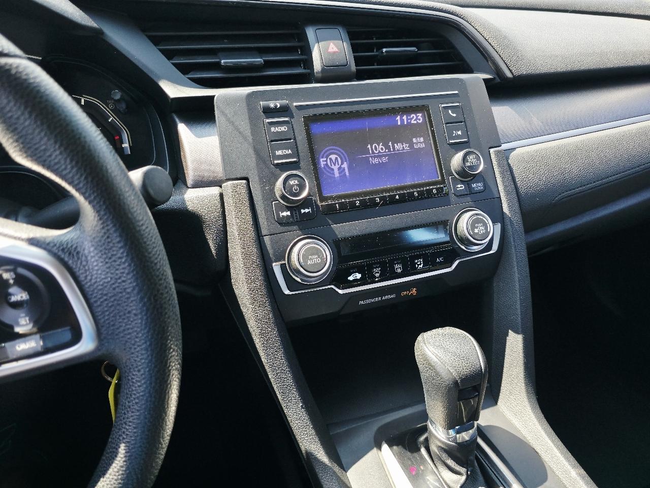 Honda Civic LX Sedan CVT 2017