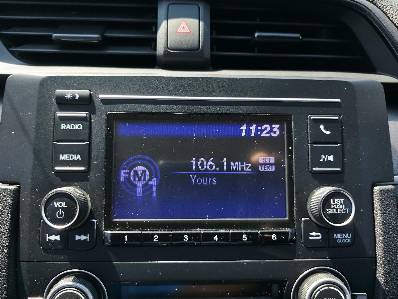 Honda Civic LX Sedan CVT 2017