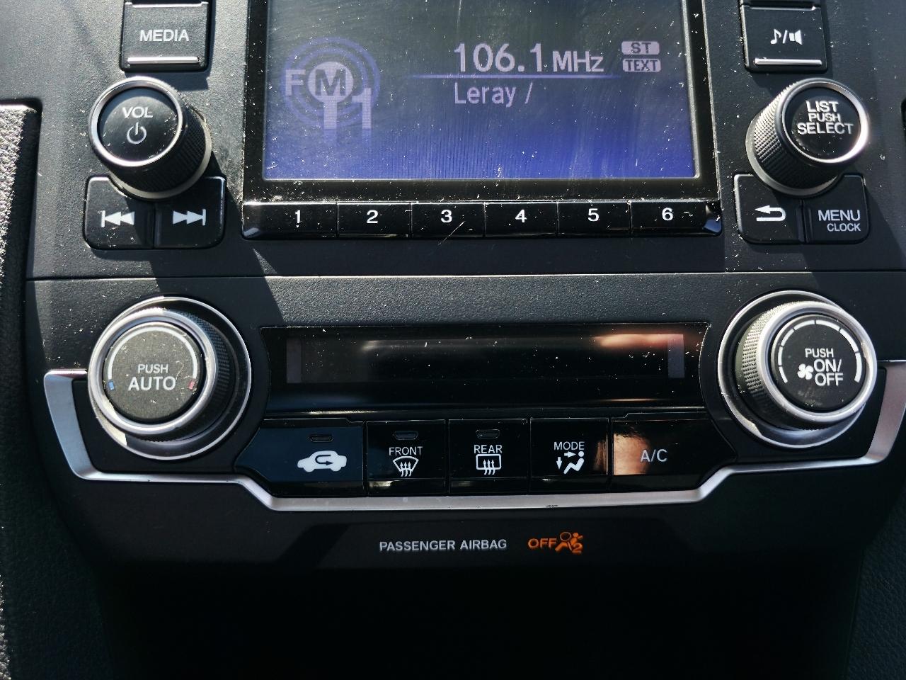 Honda Civic LX Sedan CVT 2017