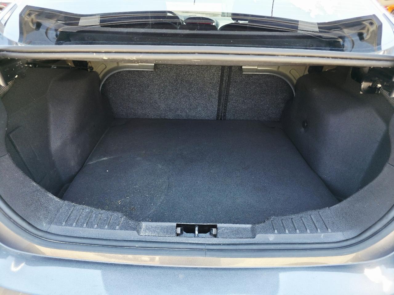 Ford Focus SE Sedan 2015
