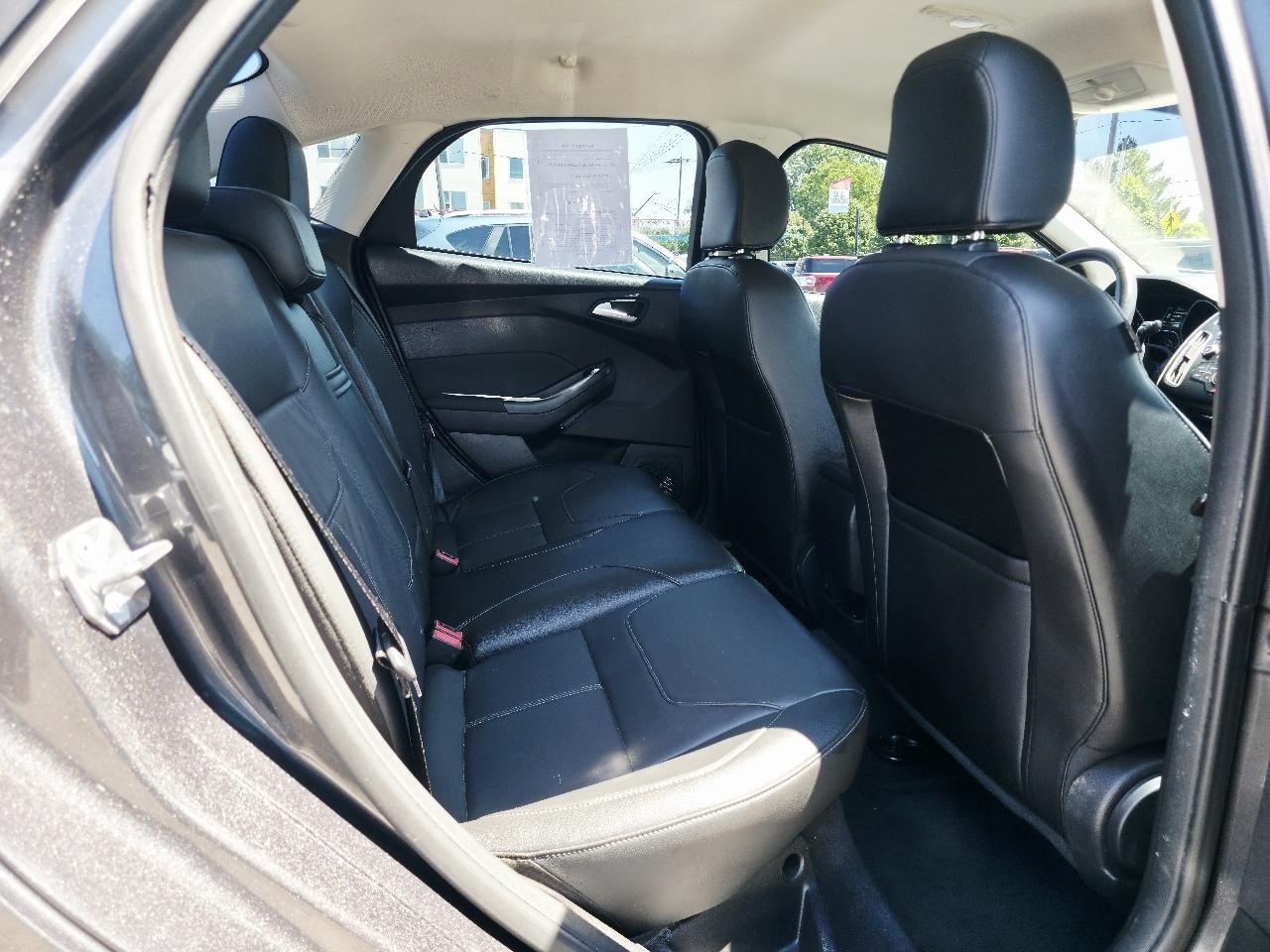 Ford Focus SE Sedan 2015