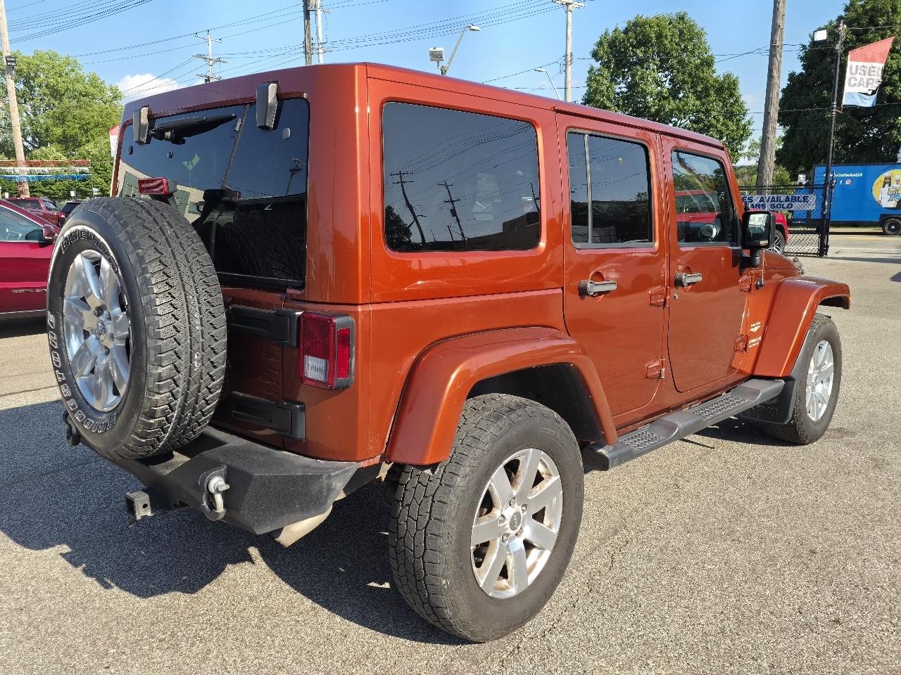 Jeep Wrangler Unlimited Sahara 4WD 2014