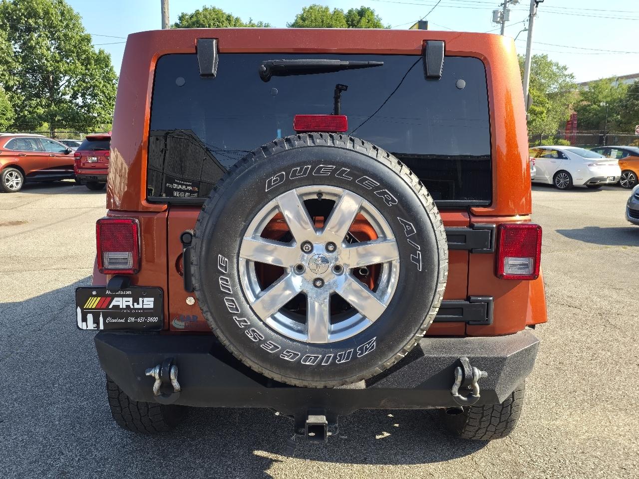 Jeep Wrangler Unlimited Sahara 4WD 2014