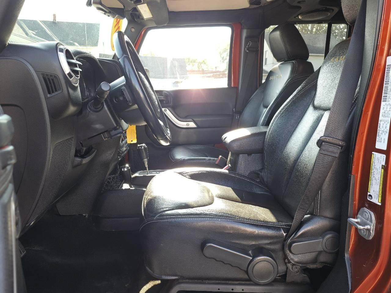 Jeep Wrangler Unlimited Sahara 4WD 2014