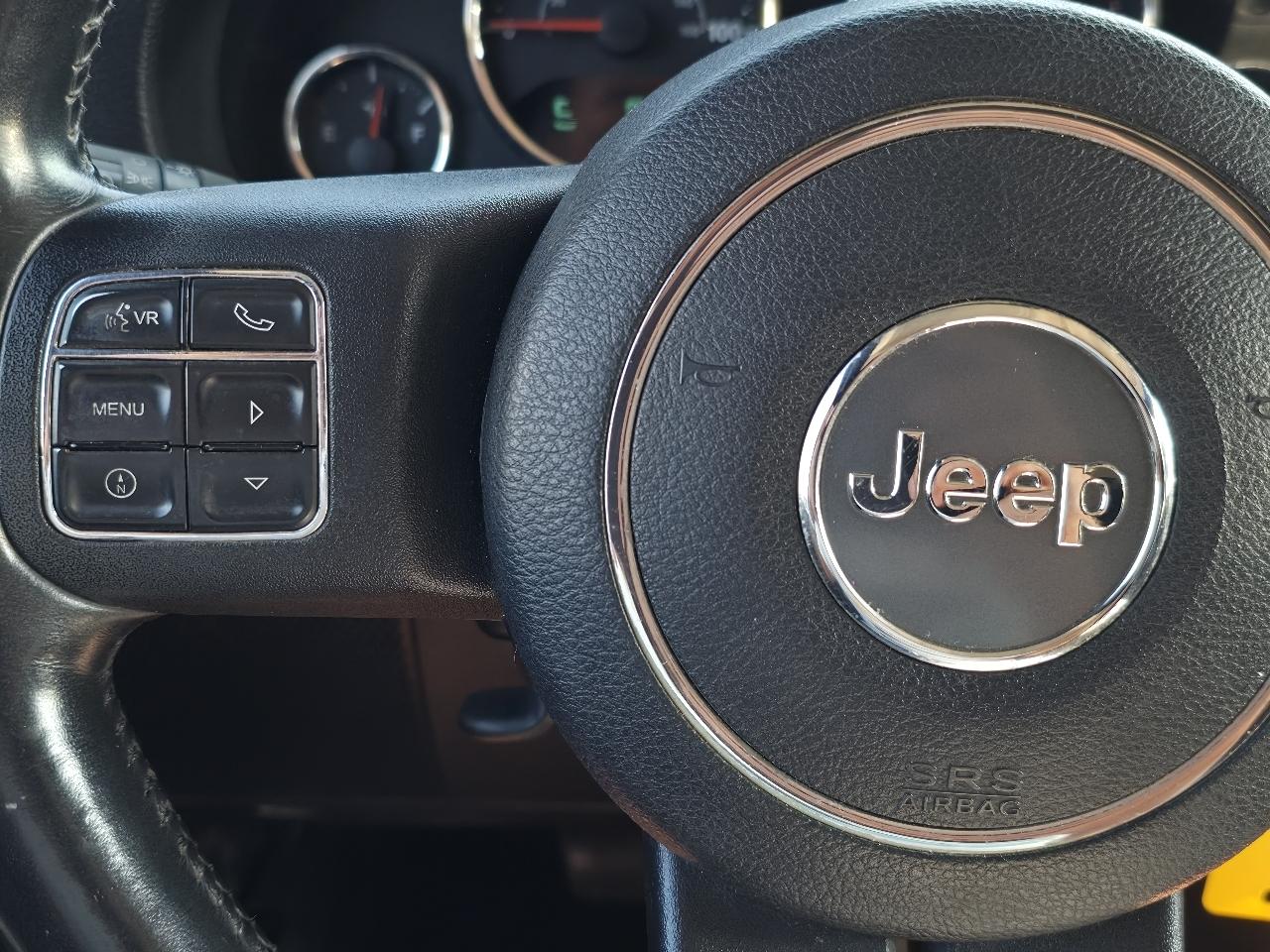 Jeep Wrangler Unlimited Sahara 4WD 2014