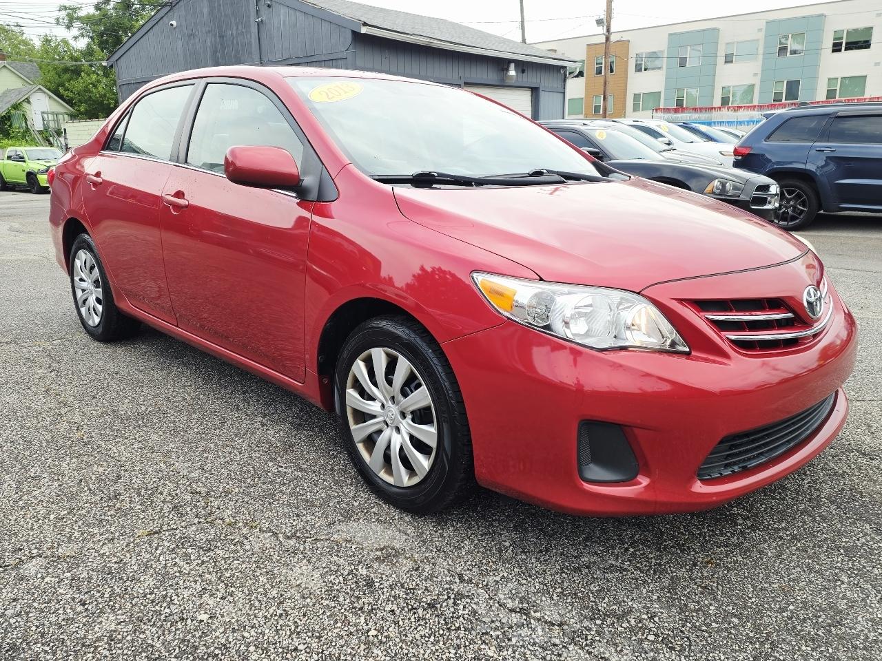 Toyota Corolla S 5-Speed MT 2013