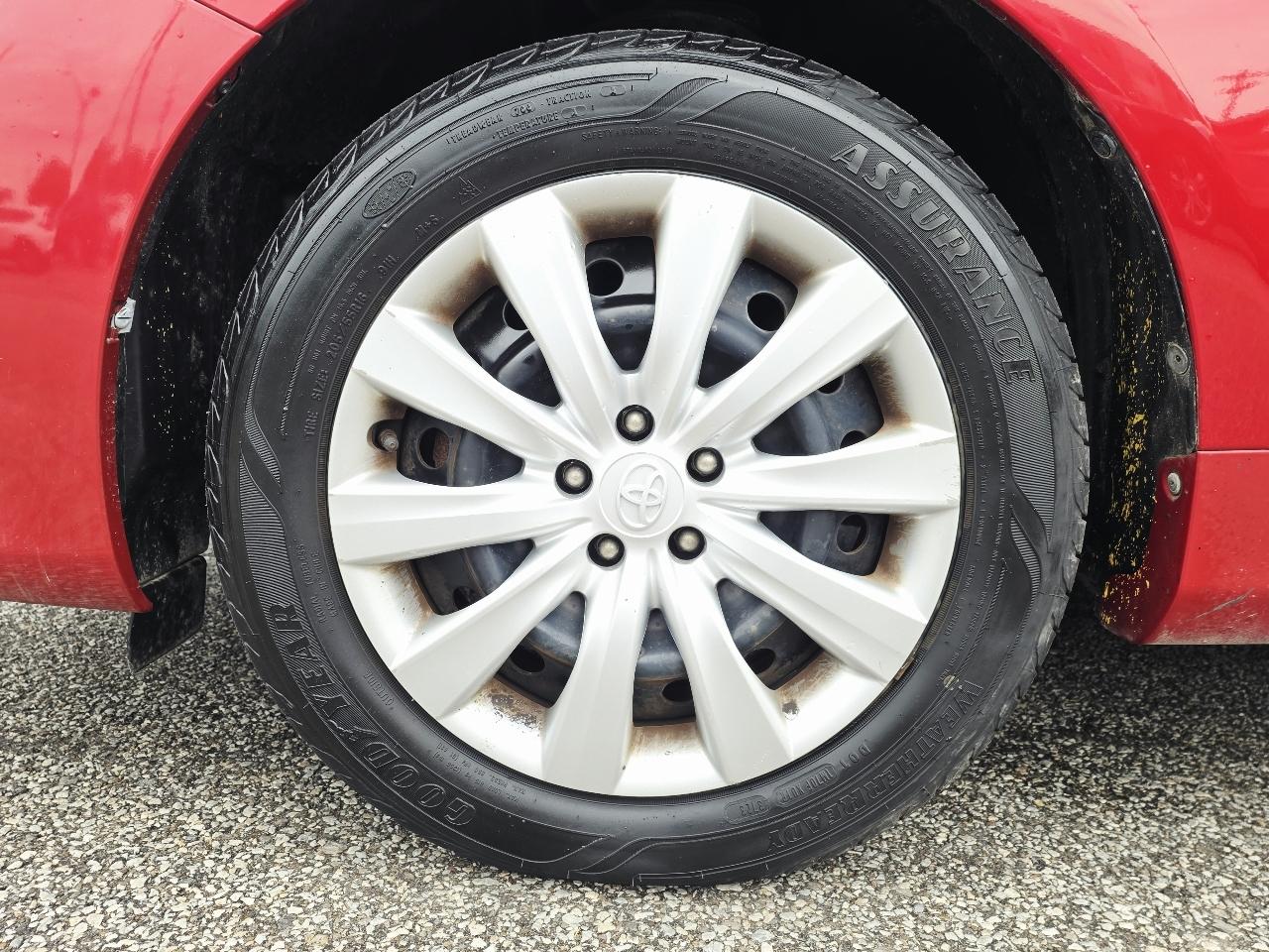 Toyota Corolla S 5-Speed MT 2013