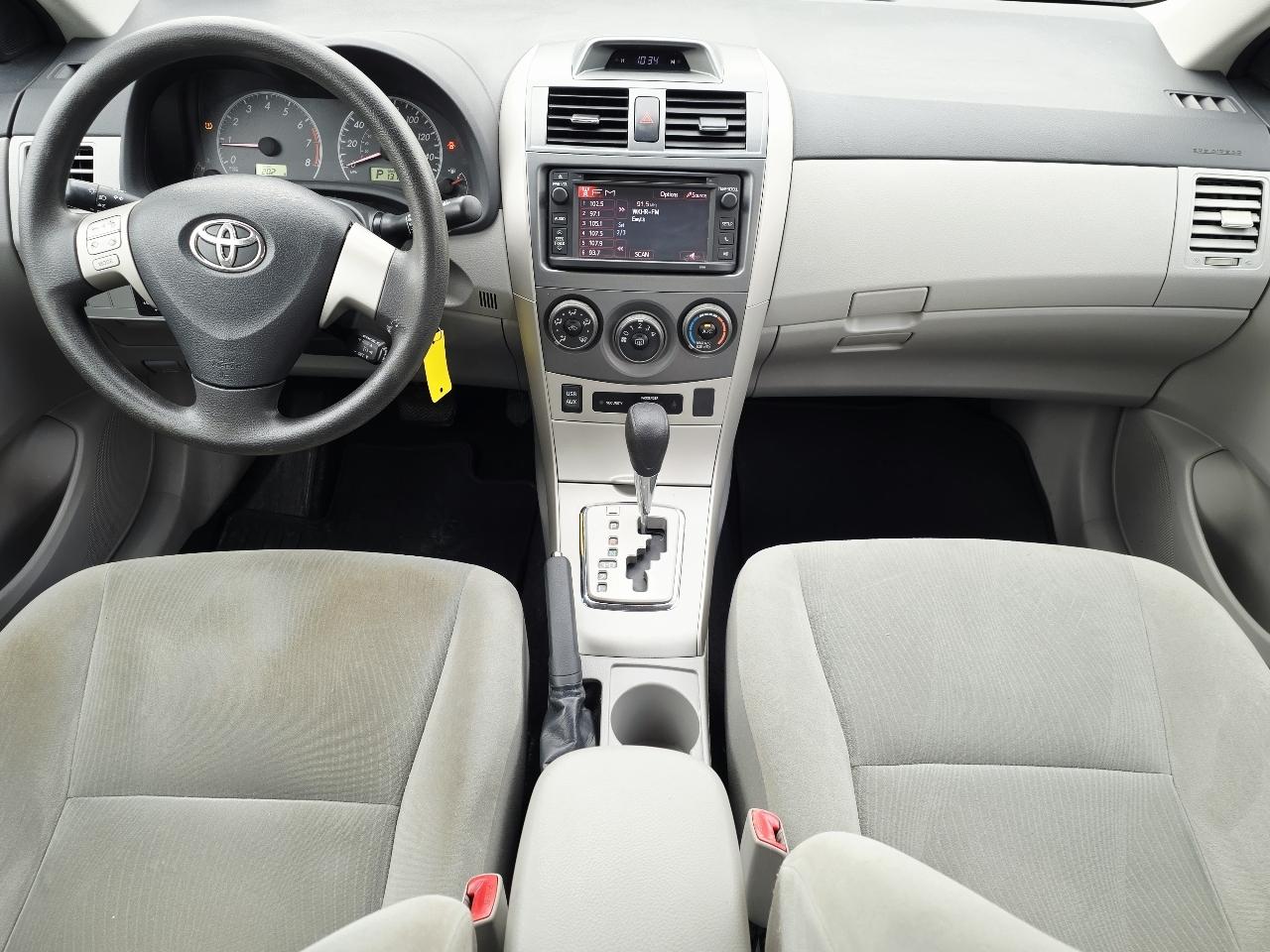 Toyota Corolla S 5-Speed MT 2013