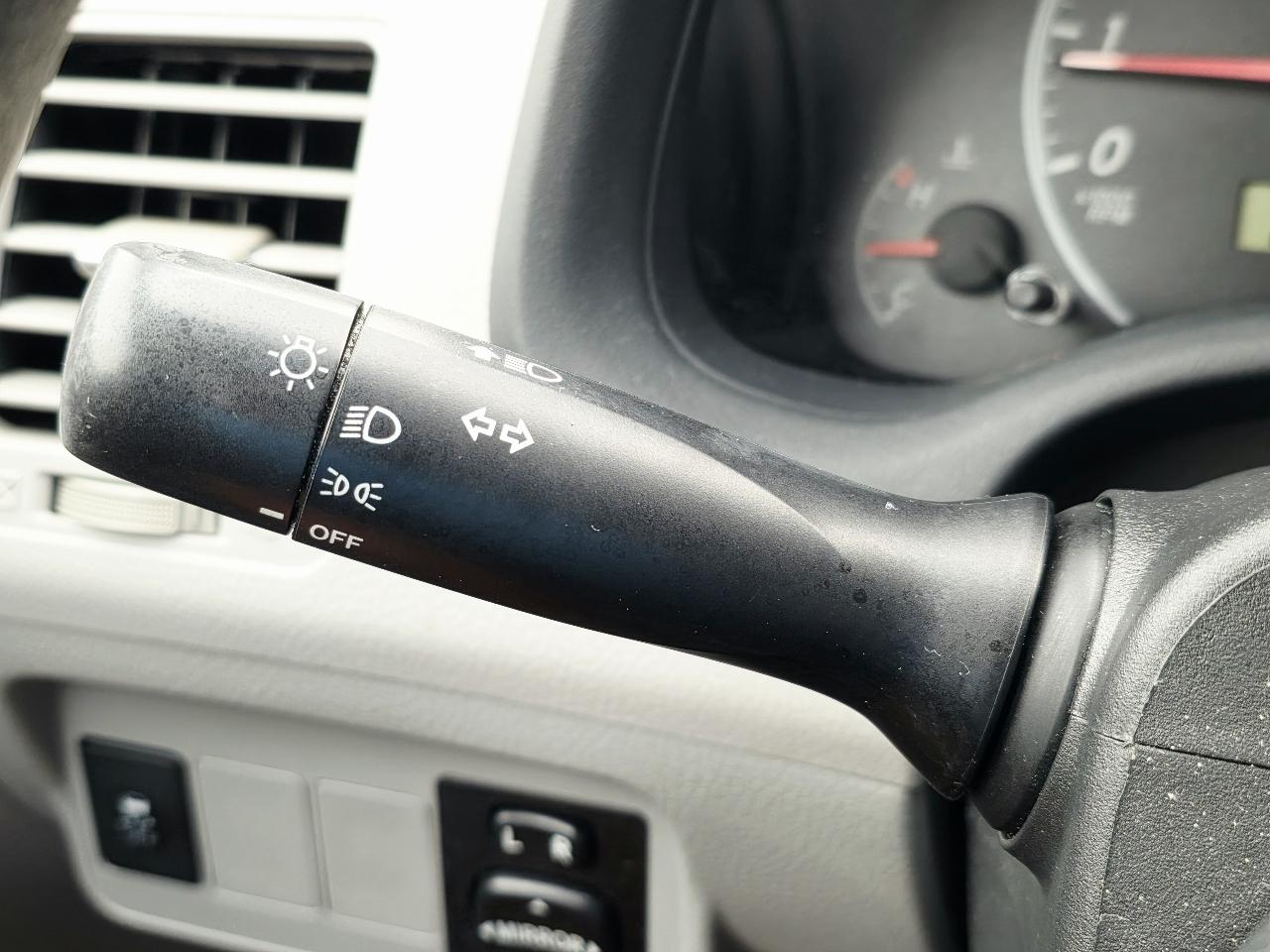 Toyota Corolla S 5-Speed MT 2013