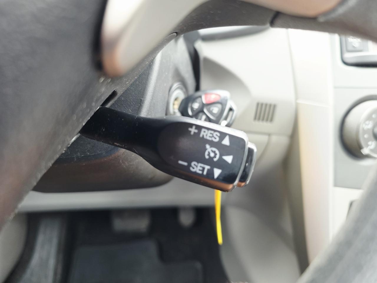 Toyota Corolla S 5-Speed MT 2013