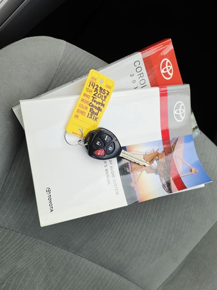 Toyota Corolla S 5-Speed MT 2013
